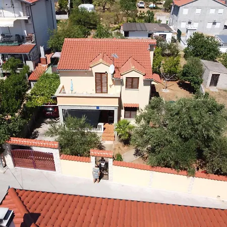 Studio Izabela Apartment Vodice